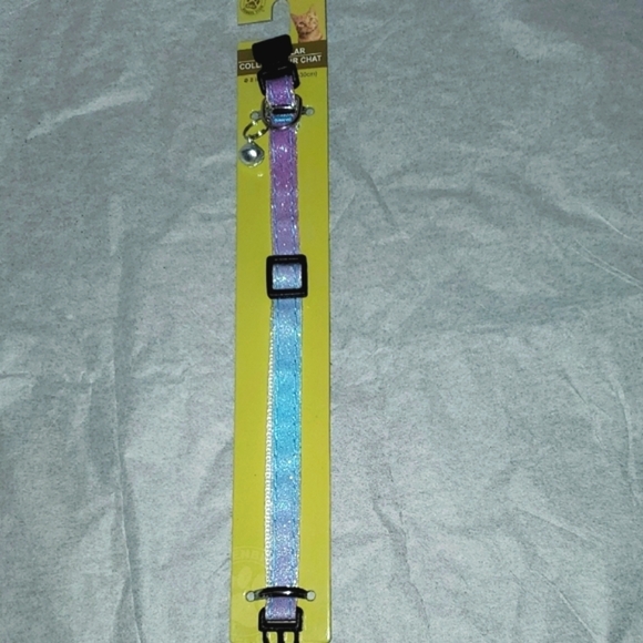 Iridescent Cat Collar with Bell - Picture 2 of 2